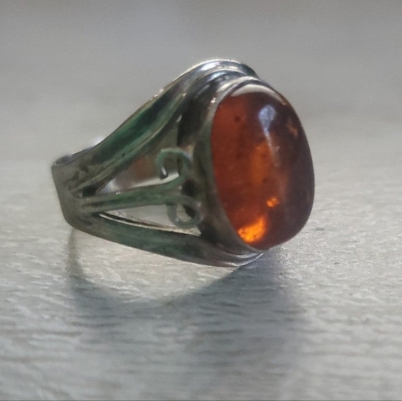 Amber Ring - Picture 2 of 12
